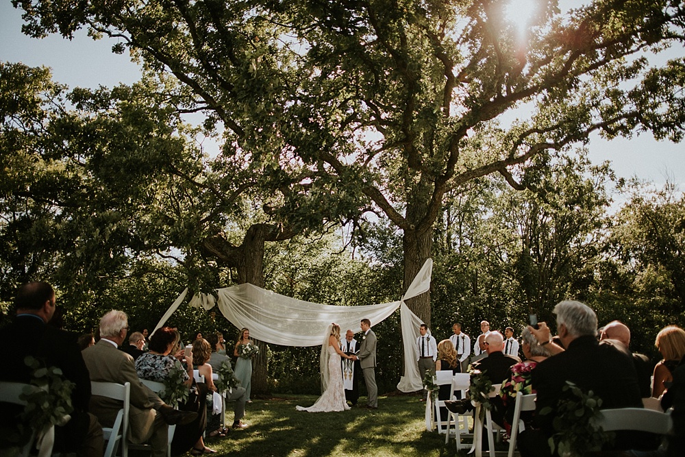 Mike-Amanda-Pavilion-at-Orchard-Ridge-wedding_0046.jpg