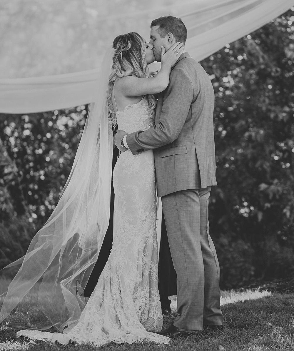 Mike-Amanda-Pavilion-at-Orchard-Ridge-wedding_0048.jpg