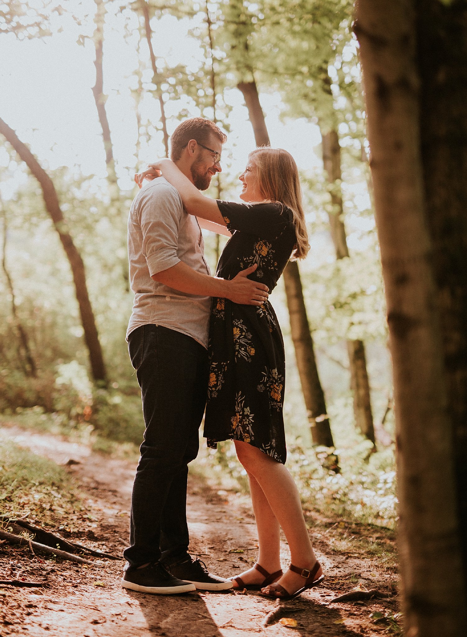 peter-katelyn_chicago-engagement-session_west-dundee-raceway-woods_0005.jpg